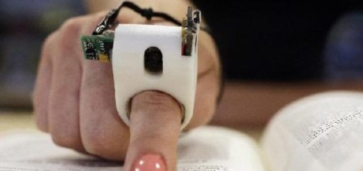 Finger-Reader-Daniele-Pirotta